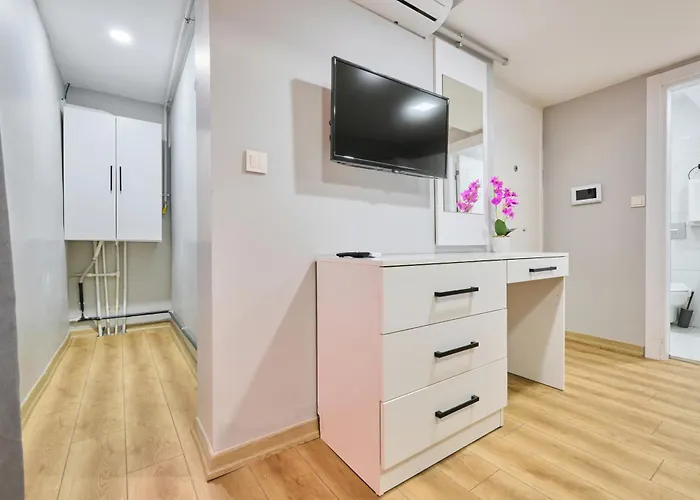 Apartment Ulker Istanbul